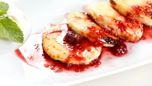 Papanaşii, plăcintele cu fructe şi clătitele - cele mai comandate deserturi de Valentine's Day