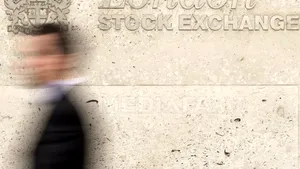 Ponta va merge în Marea Britanie, pentru a asista la listarea Romgaz pe bursa din Londra