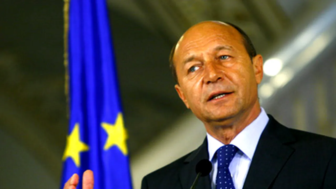Băsescu vrea referendum pentru Parlament unicameral simultan cu prezidenţialele