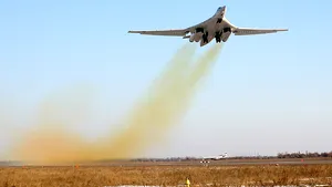 Versiunea ultramodernă a bombardierului nuclear Tupolev Tu-160 va începe testele de zbor în 2018. Când vor începe livrările de serie | FOTO