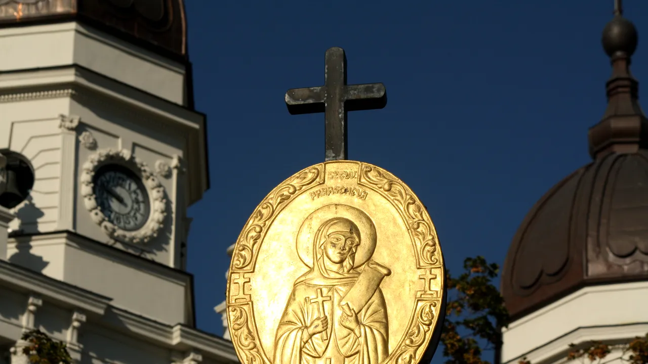 Episcopia Huşilor respinge restricţiile de la Sf. Parascheva: îngrădire discreţionară şi ofensatoare 