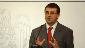 Victor Micula, propus de Comănescu secretar general al MAE