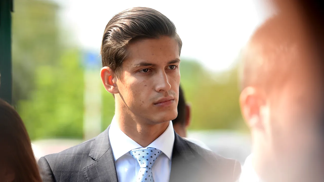 VIDEO | Copiii pesediştilor pleacă din Guvern. Ludovic Orban: Aştept să fac febră musculară de la semnat