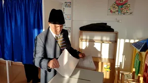 Vârstnic din Alba, prezent la toate alegerile: Cum să nu votez? O turmă fără păstor nu poate păşuna