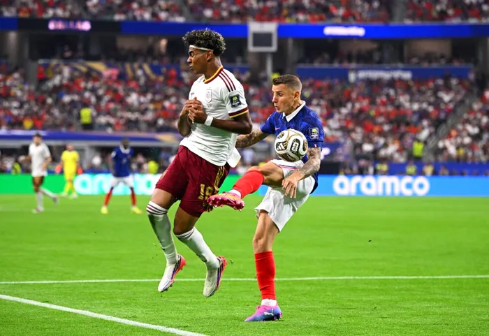 SPORT LIVE TEXT Franța – Spania 0-1, în semifinalele CM 2026. Penalty transformat de Oyarzabal și probleme pentru Deschamps după accidentarea lui Saliba