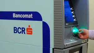 Unităţile BCR sunt închise sâmbătă şi duminică. Operaţiunile pe internet şi telefon, întrerupte