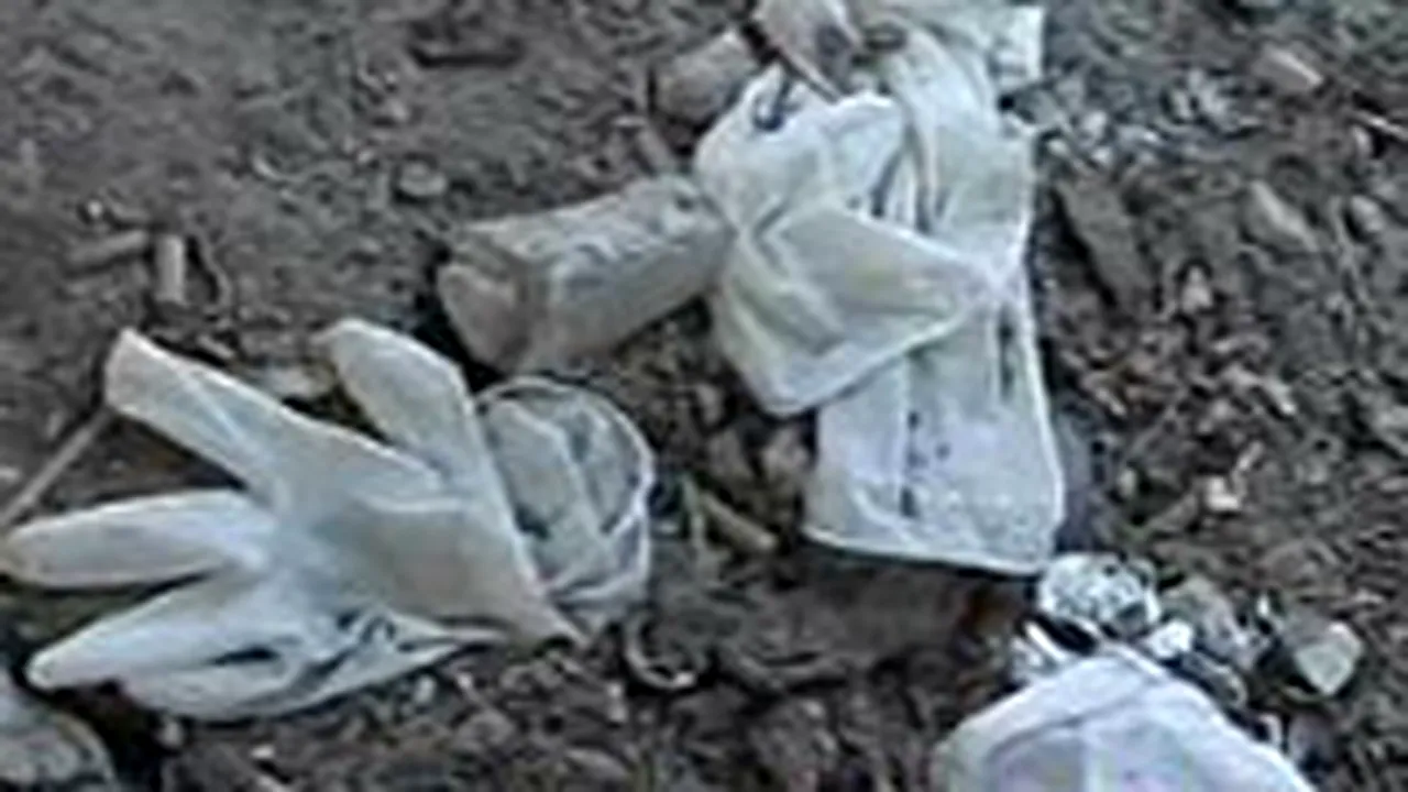 Bărbat din Târgu Frumos, găsit mort şi cu penisul tăiat