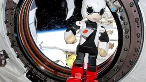Kirobo a rostit primele sale cuvinte în spaţiu: 