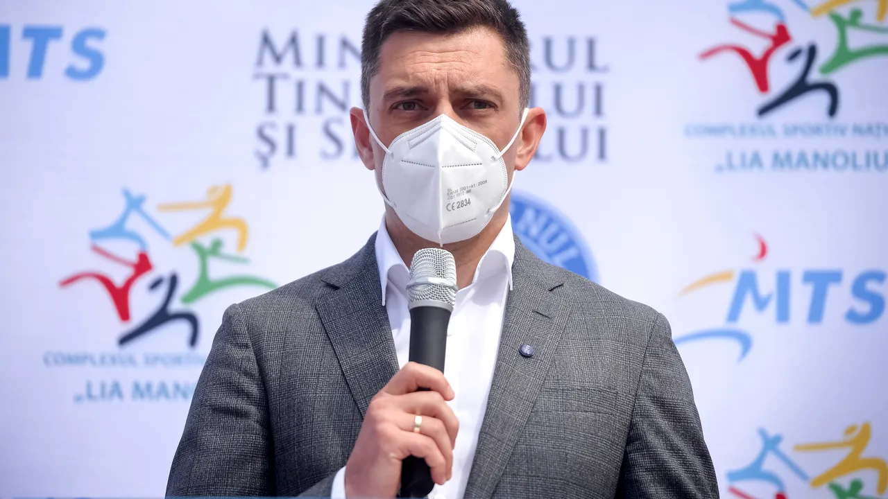 Ministrul Eduard Novak laudă investiţiile guvernului maghiar în infrastructura din România