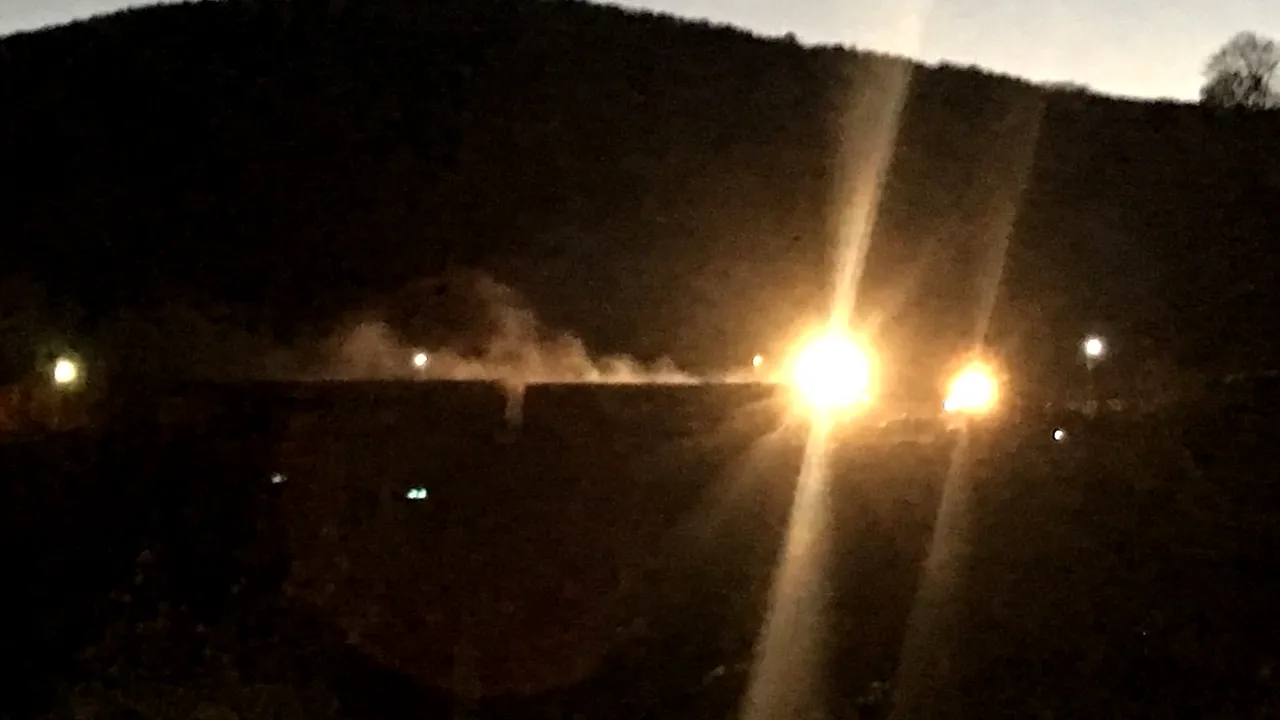 PERICOLUL de explozie din gara Breaza, după ce un vagon cu nitrat de amoniu a luat foc, înlăturat/ Celulă de criză: 16 trenuri, oprite în gări | FOTO, VIDEO
