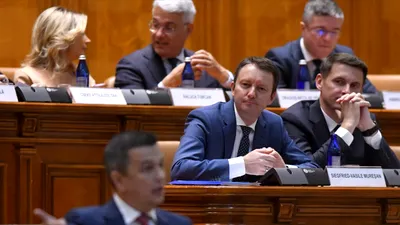 POLITIC „Nu e nu! Ați ales să vă țineți de scaune” – Grindeanu, în plen. „După alegeri, veți încăpea toți într-un lift. Fără să vă înghesuiți”