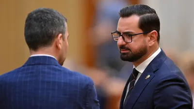 JUSTIȚIE Adrian Chesnoiu, fost ministru PSD al Agriculturii, a fost condamnat la patru ani de închisoare. Sentința nu este definitivă