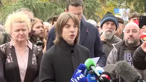 Studenții din Serbia cer demisii în rândul poliției și al sistemului judiciar, în timp ce se pregătesc să preia puterea