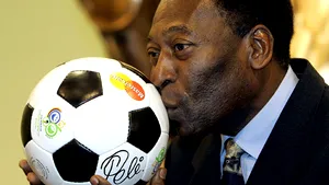 COMENTARIU Sorin Avram: Pele, ”comoară mondială” îngropată alături de fotbalul mirosind mai mult a inspiraţie şi mai puţin a transpiraţie