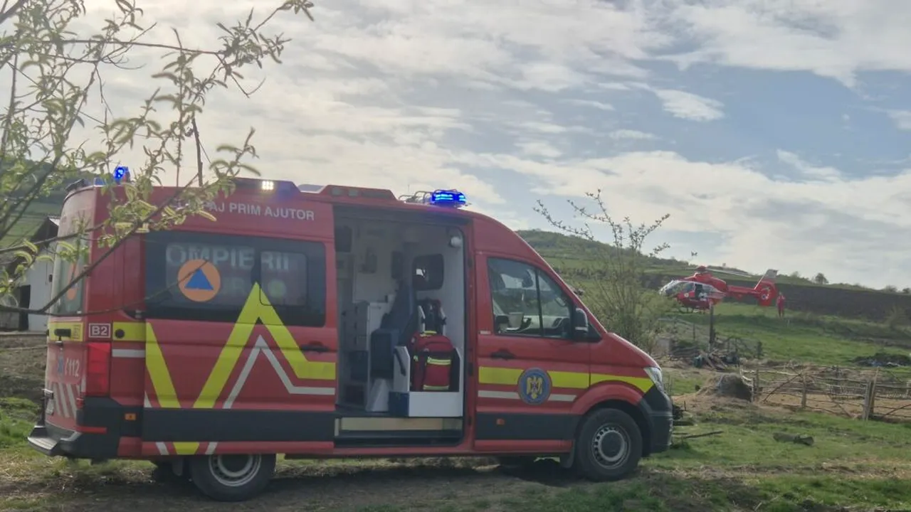 Cluj: Bărbat rănit grav de un utilaj agricol, transportat la spital cu elicopterul SMURD