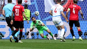 Portarul georgian Giorgi Mamardashvili merge la Liverpool, însă abia în 2025