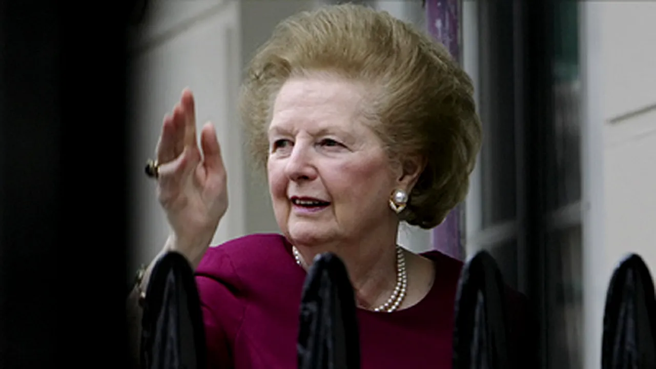 Margaret Thatcher era exigentă, irascibilă şi consuma Whisky