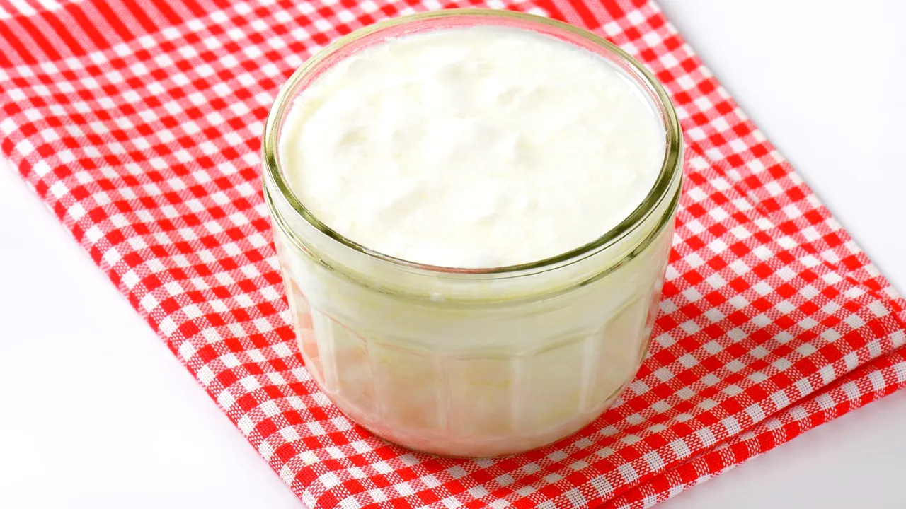 Legătura nebănuită dintre kefir şi boala Covid 19. Ce spun experţii 