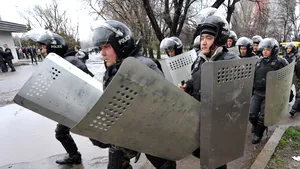 Fiul preşedintelui kîrgîz s-a deplasat în SUA, pe fondul revoltelor din Kîrgîzstan