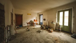 Poți primi până la 18.000 de euro de la stat ca să-ți renovezi casa din Spania. Cine beneficiază de subvenții