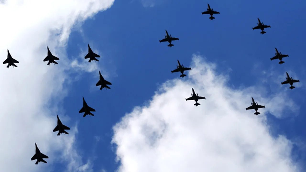 Războiul din Ucraina, ziua 802. Ucraina susţine că a doborât un avion cu reacţie Suhoi Su-25 deasupra regiunii Doneţk / Rusia atacă dur statele baltice / Rusia caută să înroleze oameni din Ucraina ocupată / Rusia a provocat pagube de 1 miliard de dolari asupra infrastructurii energetice ucrainene