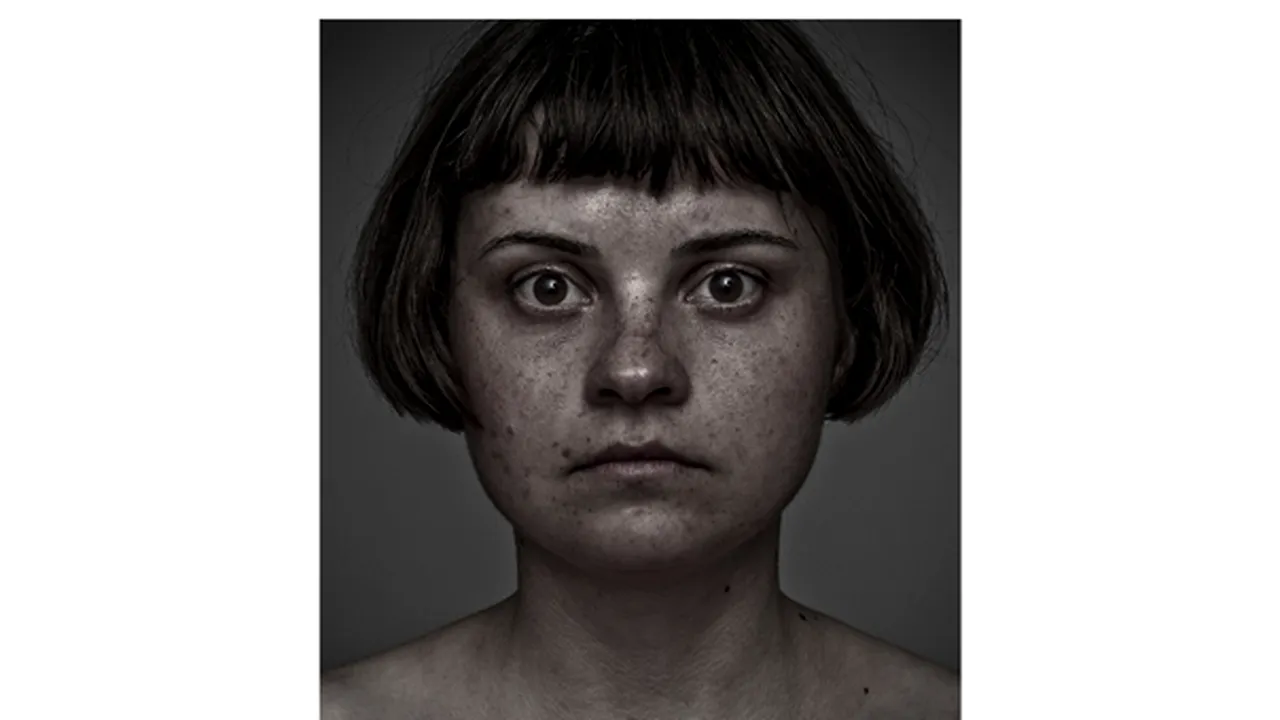 IReadfaces, o expoziţie de fotografie, inaugurată în Capitală