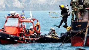 Bilanţul scufundării feribotului în Coreea de Sud a ajuns la 242 de morţi