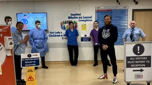 FOTO Gestul făcut de Conor McGregor pentru un spital de copii