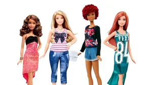 Jucatul cu păpuşile îi ajută pe copii să-şi dezvolte o serie de abilităţi. Ce au descoperit cercetătorii 