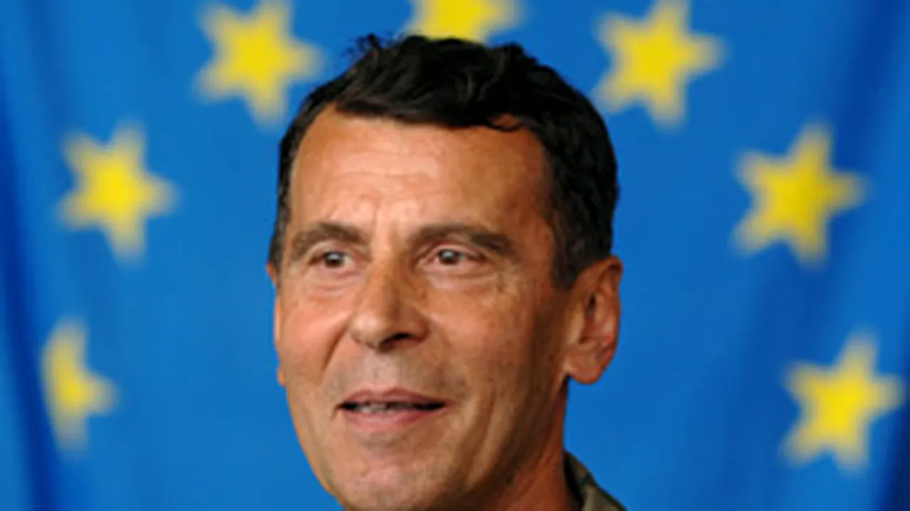 Romanian President Meets EU Military Committee Head Before Kosovo Mission