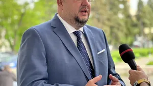 Rădulescu: Autostrada Sibiu Piteşti, proiect de o importanţă majoră pentru Vâlcea şi pentru România