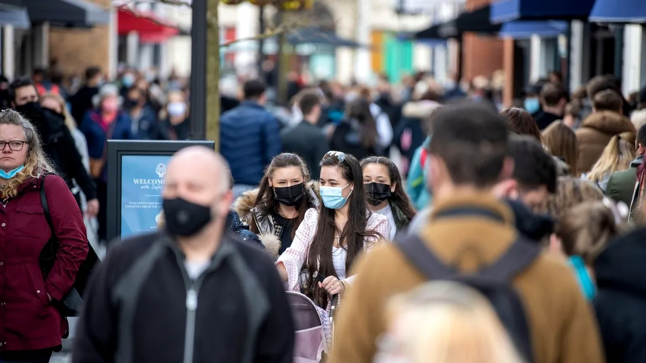Noi restricţii antiepidemice în Germania. Doar cei vaccinaţi au voie în magazinele non-alimentare