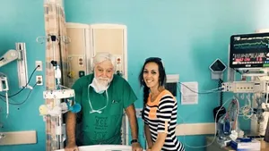 Lumea îşi pierde valorile din cauza coronavirusului. Un neurochirurg care a devenit celebru după ce a separat două siameze a murit din cauza Covid-19