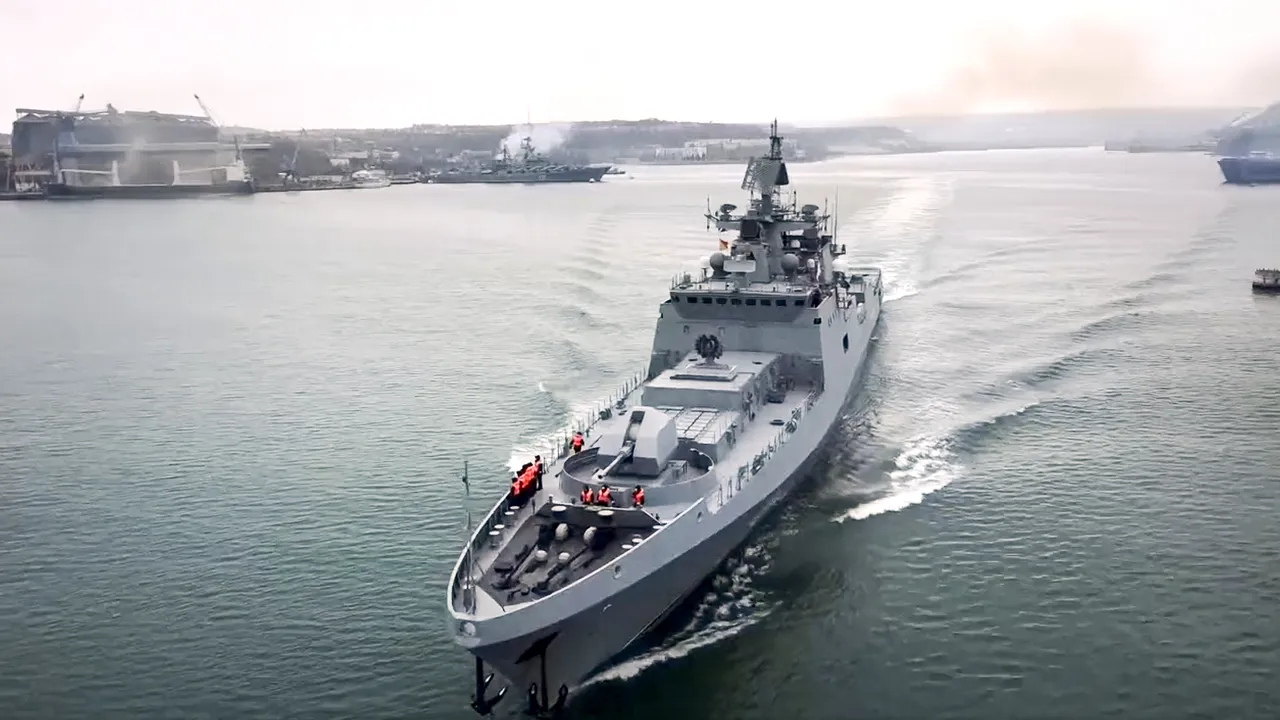 O navă de război a marinei ruse a făcut exerciţii de tragere în Marea Japoniei