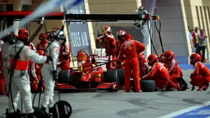 Alimentarea cu combustibil în timpul curselor interzisă în F1, din 2010