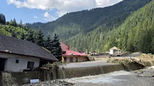 Pericol de inundații în România, avertismentul hidrologilor: Cod portocaliu în 5 județe din nord-est