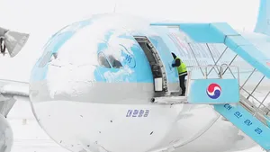 NINSORILE provoacă haos în Asia: Cel puţin 85 de oameni au murit, iar zeci de mii de persoane sunt blocate pe aeroporturi - FOTO