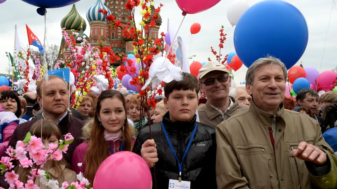 Aproape 140.000 de persoane au participat la un marş tradiţional de 1 mai, la Moscova