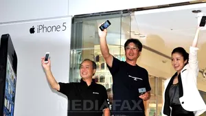 Japonia: Primii care au pus mâna pe iPhone 5 au fost hoţii