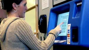 Vezi aici cele mai ciudate produse vândute la automat