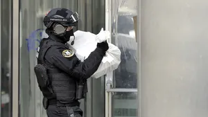 Bărbat prins în flagrant după ce a primit 4 kg de canabis, printr-o firmă de curierat