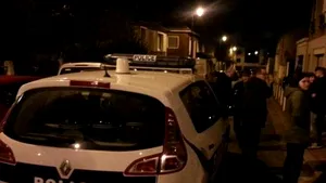Centură cu explozibil, găsită la periferia Parisului într-o pubelă de gunoi. Sunt suspiciuni că ar fi fost abandonată de Salah Abdeslam, autor al masacrului - VIDEO