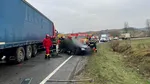 UPDATE: Șase răniți în urma unui accident între două camioane și o mașină, în Cluj