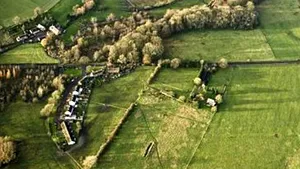 S-a descoperit un monument preistoric circular de 10 ori mai mare decât Stonehenge