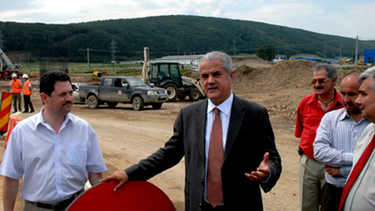 Adrian Năstase şi o delegaţie a PSD, împiedicaţi să intre pe şantierul Autostrăzii Transilvania