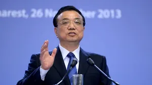 Şefii de Consilii Judeţene şi primarii reşedinţelor de judeţ, invitaţi să asiste la discursul premierului chinez în Parlament