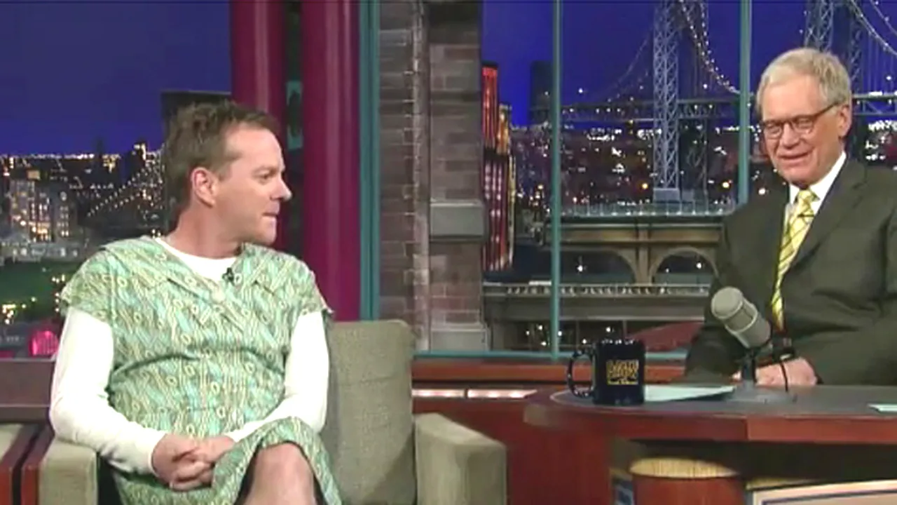 Kiefer Sutherland îmbrăcat în rochie la emisiunea lui Letterman - VIDEO