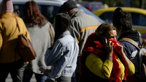 Prima zi de noi restricţii în Bucureşti. Programul în magazine şi mall-uri. Până la ce oră se poate circula fără declaraţie în Capitală