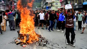 FOTO Nepal. Președintele dizolvă parlamentul și anunță alegeri parlamentare pentru 5 martie