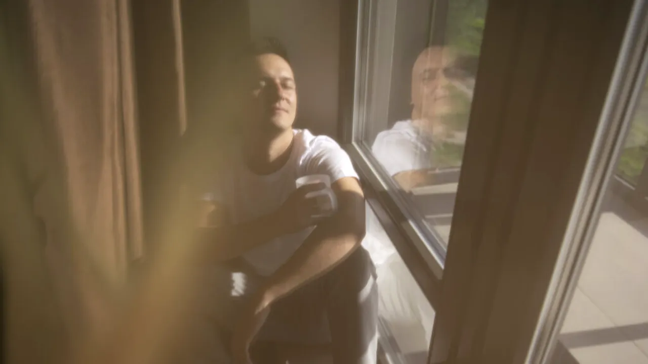 Obiceiul de dimineață pe care îl ratați zilnic și care vă dă peste cap întreaga zi